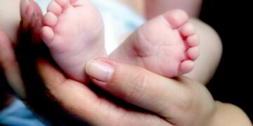 iforher-baby-feet