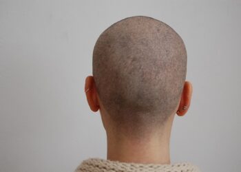 iforher-girl-teases-cancer
