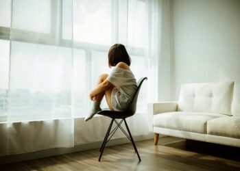Loneliness - Types of loneliness that you need to know to get rid of lonelliness