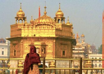 Golden-Temple-Allow-Women-Do-Kirtan-IFORHER