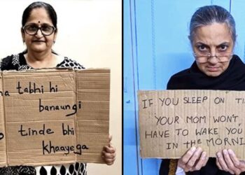 Moms-with-signs