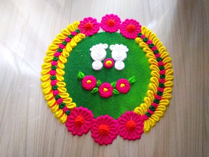 Easy Laxmi Rangoli Laxmi Pada Kolam | Pinterest