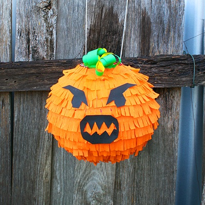 Halloween-Fun-Games-Kids-Pumpkin Piñata