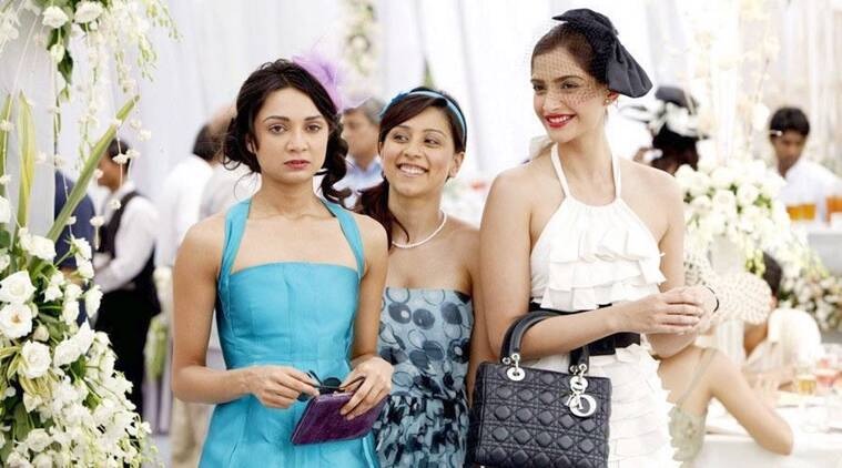 Aisha-Movie-Girl-Friendship