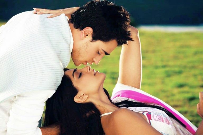 15 BOLLYWOOD ROMANTIC COMEDY MOVIES visual data 6