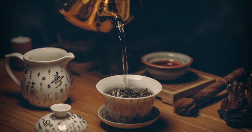 What Are Green Tea Benefits & Side Effects Compared To Regular Tea?