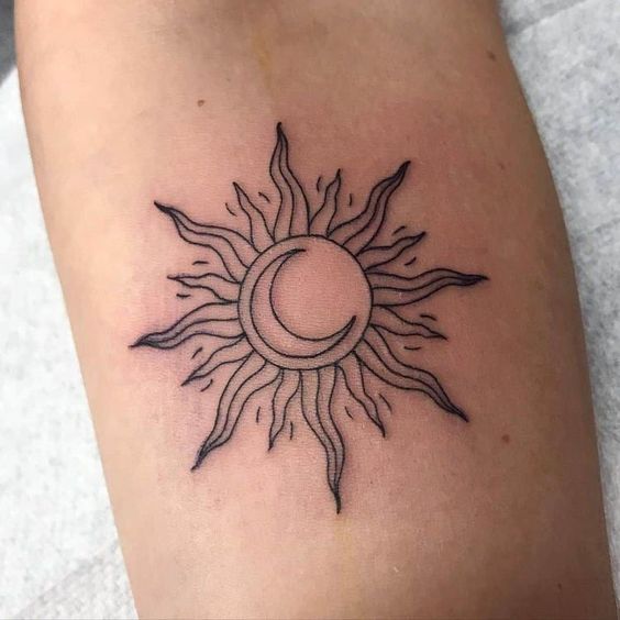 Sun Moon Tattoo: Best Hand Tattoos For Men & Women