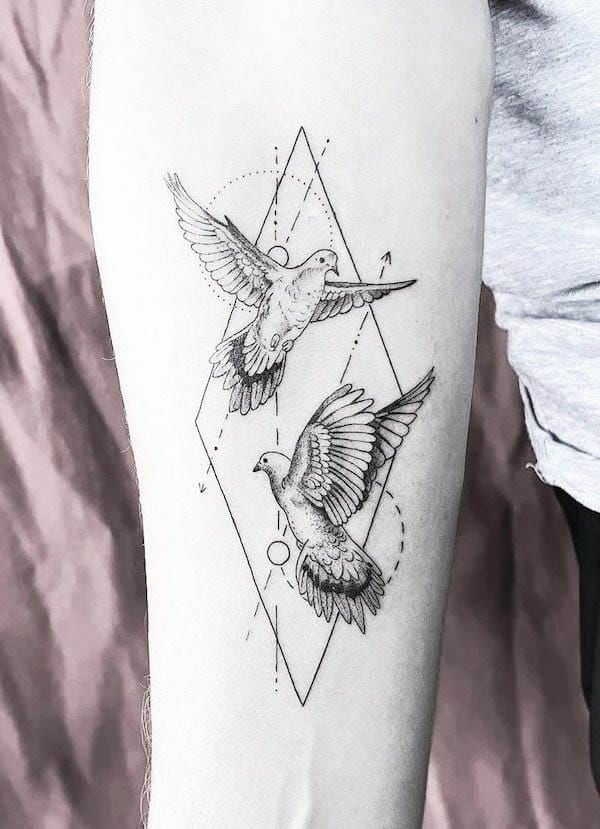 Geometric dove Tattoo -08