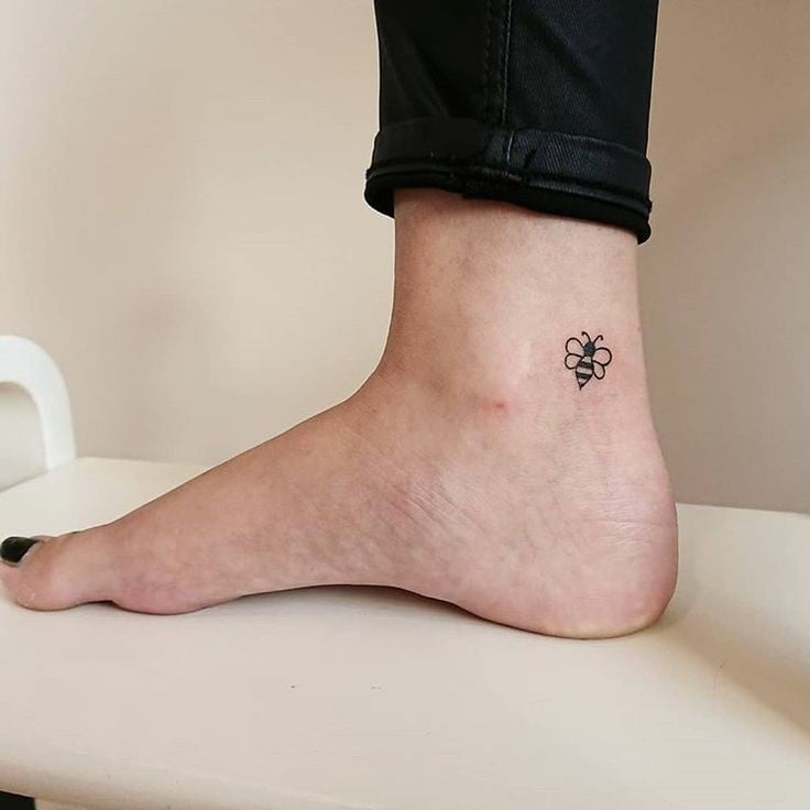 Small bee tattoo-10