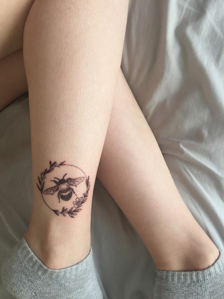 Leg bee tattoo-37