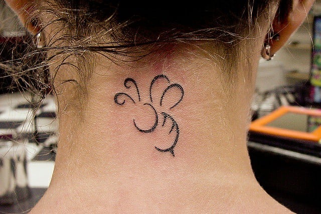 Upper back bee tattoo-20