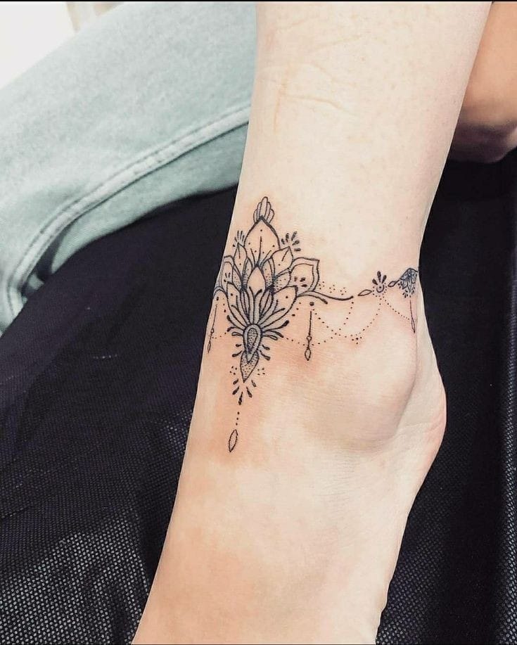 Tatuagem Mandala no Tornozelo