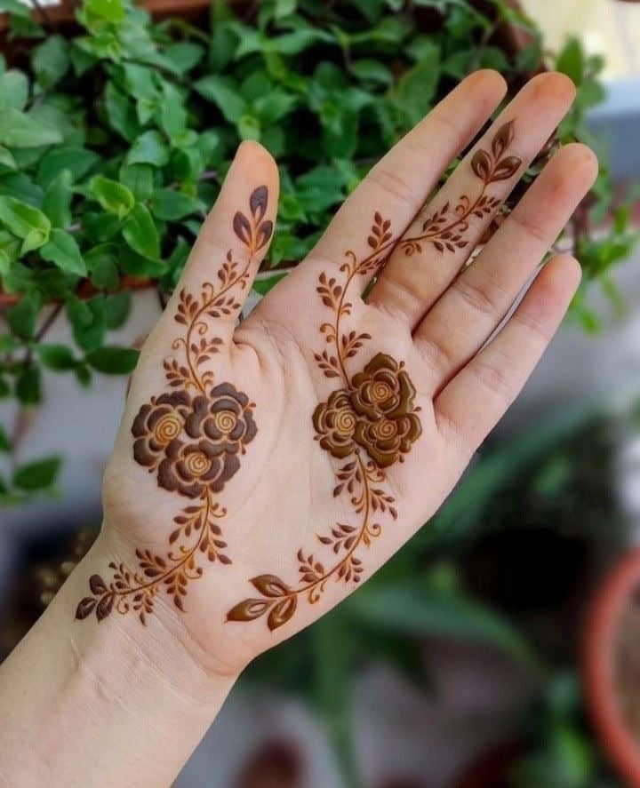 eye catching mehndi design-09