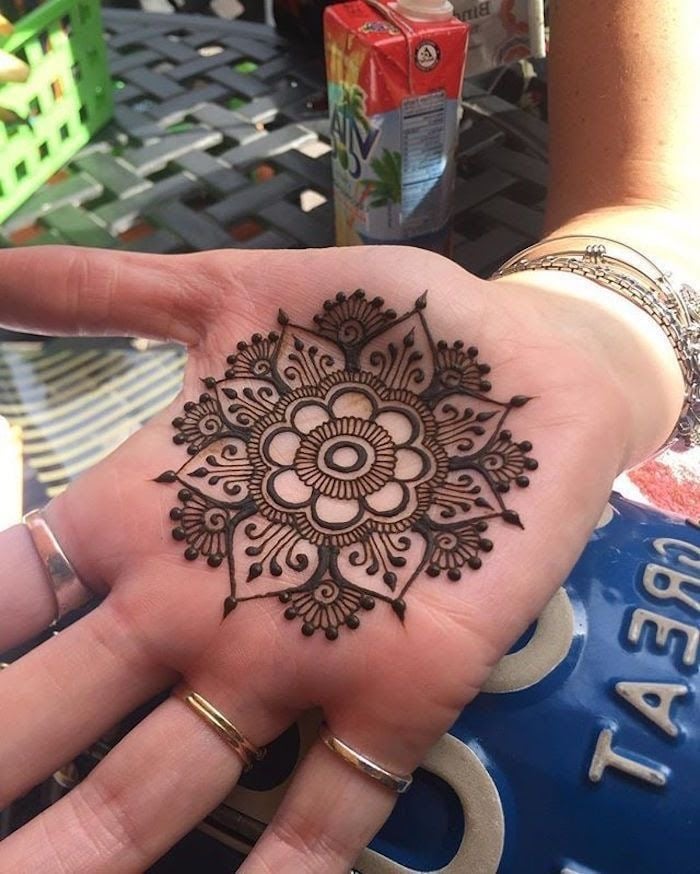 mandala mehndi design-21