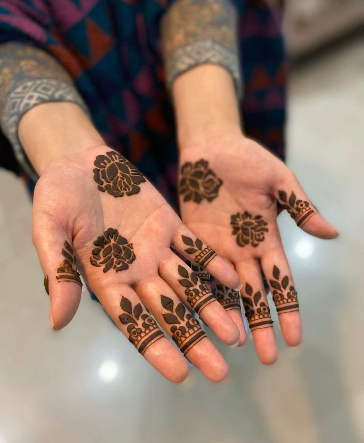 latest mehndi design-37