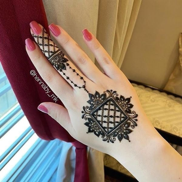 finger tipped mehndi design-43