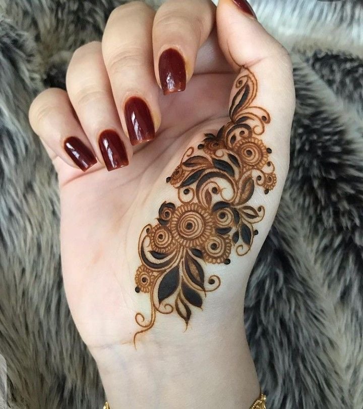 Easy Simple Mehendi Designs