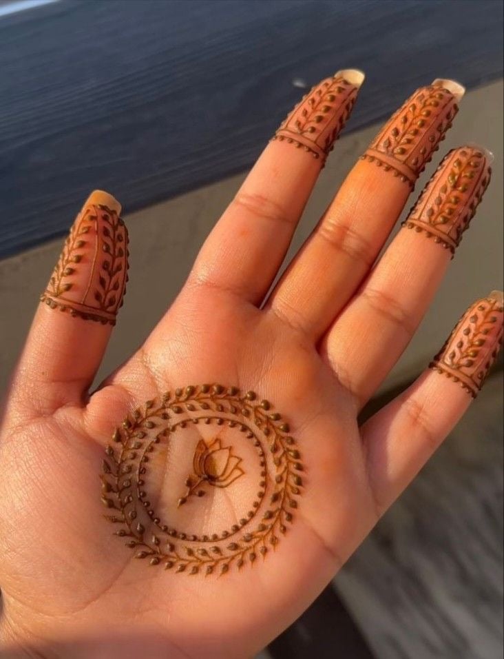 lotus ,circle and leaves mehndi design-58